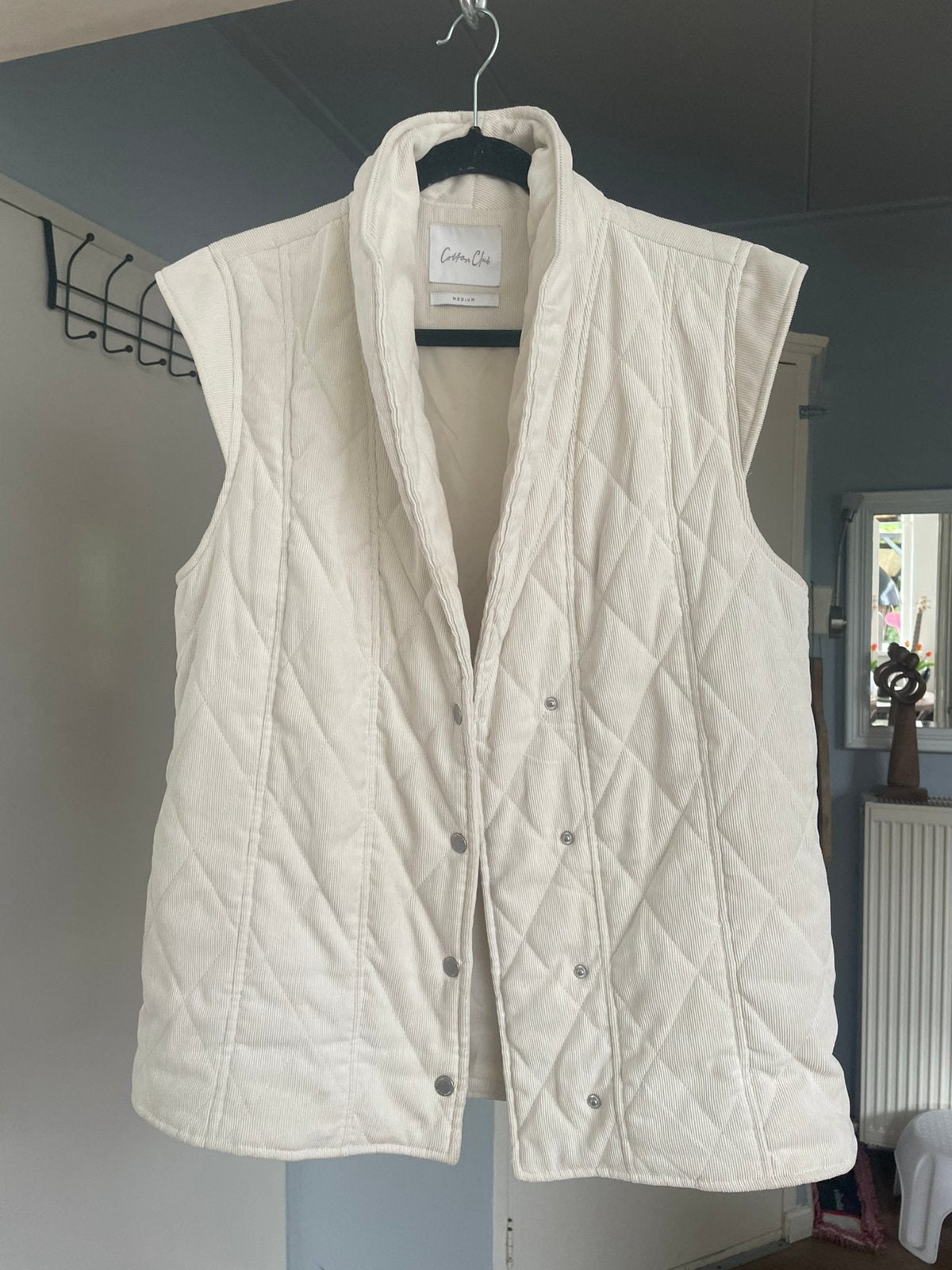 Cotton club padded gilet, mt M/L, Kleding | Dames, Bodywarmers, Ophalen of Verzenden, Zo goed als nieuw, Maat 38/40 (M), Beige