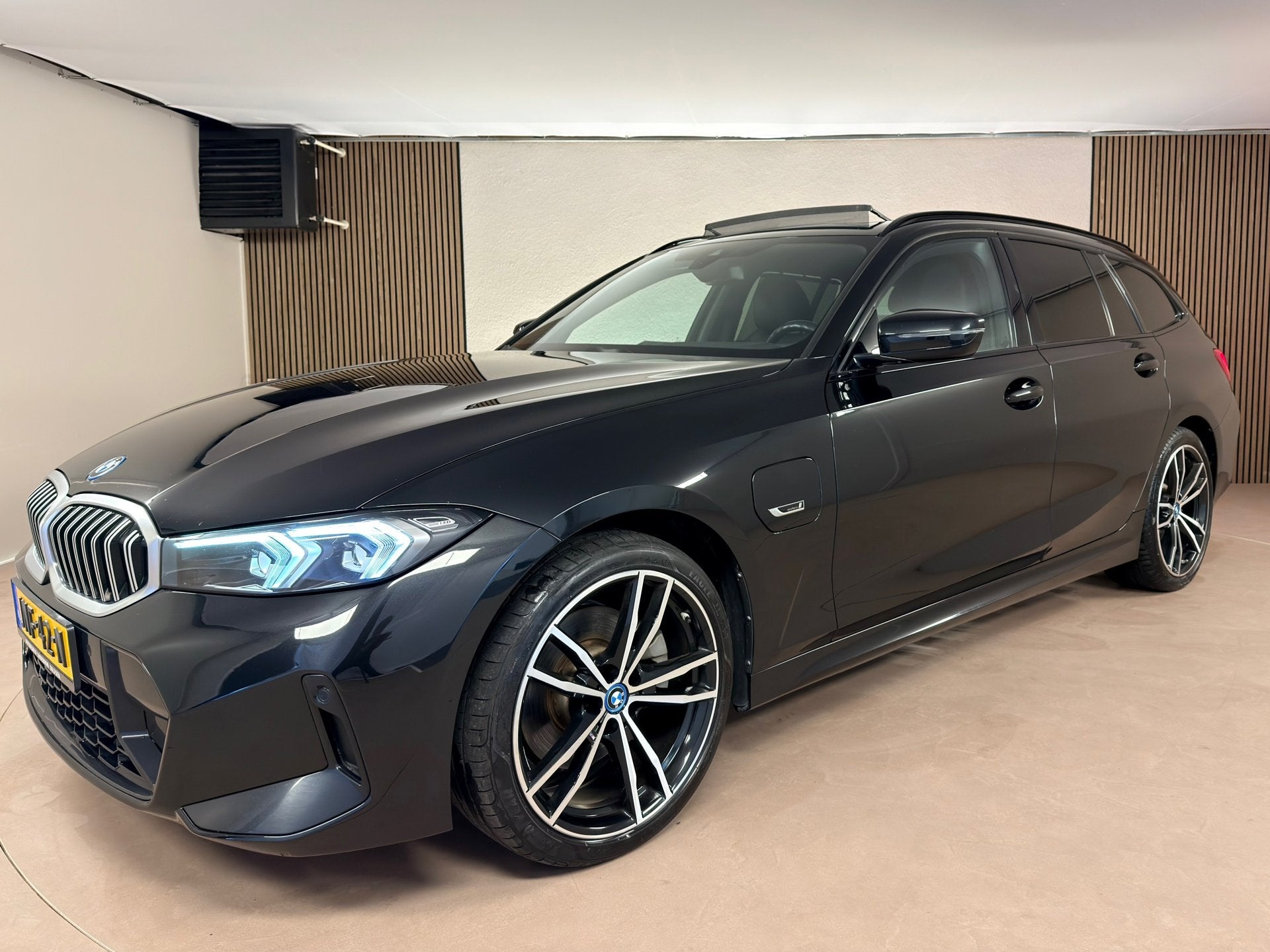 BMW 3-serie Touring LCI Panoramadak M-Sport Widescreen HUD M, Auto's, 1998 cc, Gebruikt, 4 cilinders, Plug-in hybride