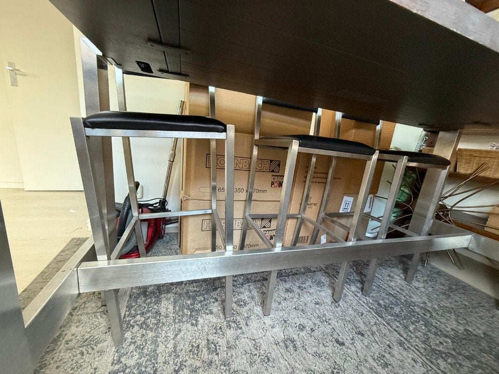 Bartafel en bijbehorende barstoelen design, Huis en Inrichting, Ophalen, Minder dan 50 cm, Eikenhout, Zo goed als nieuw