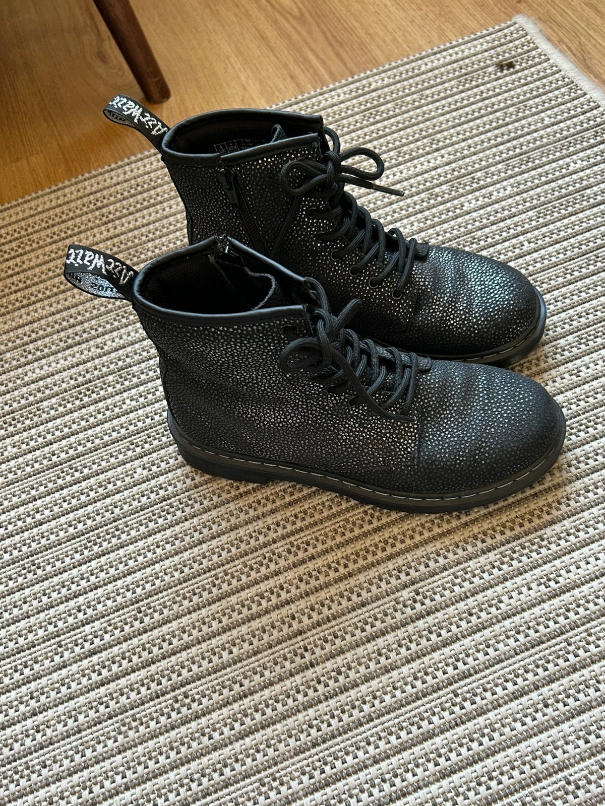 Dr Martens maat 36, Verzenden, Zwart, Lage of Enkellaarzen, Zo goed als nieuw
