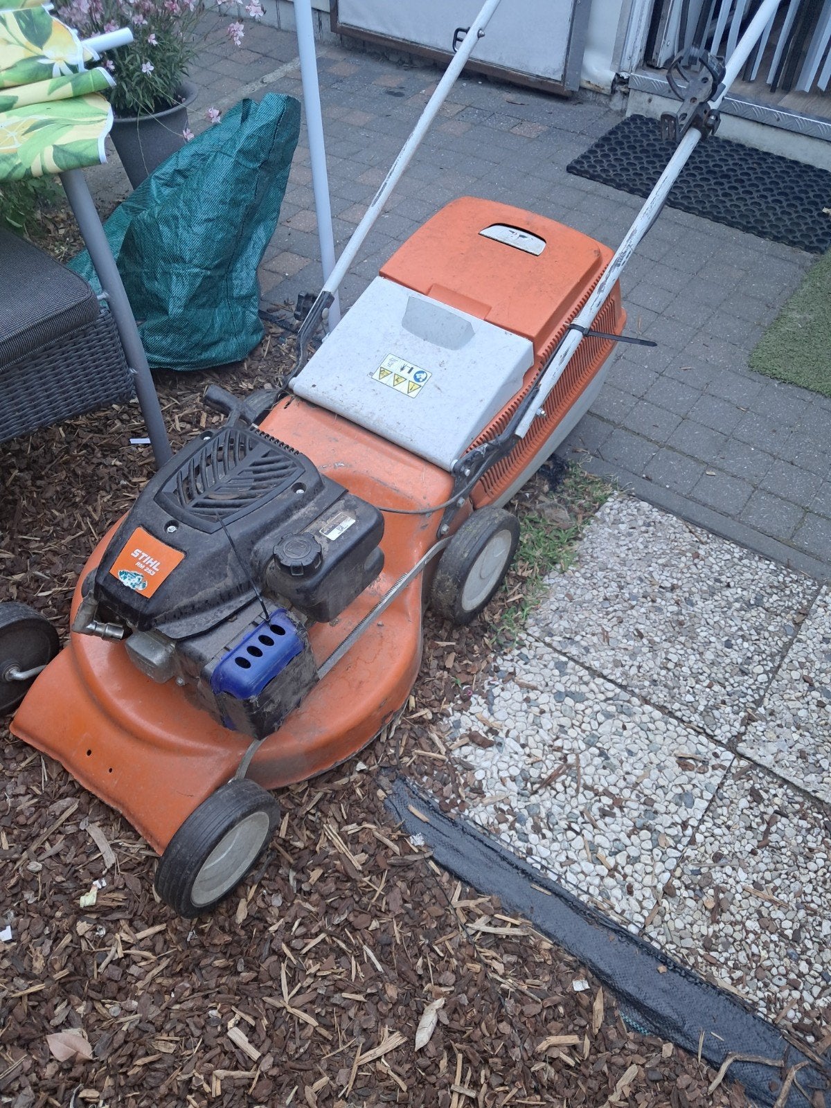 Stihl Grasmaaier - Loopt goed, kleine reparaties nod, Ophalen, Gebruikt