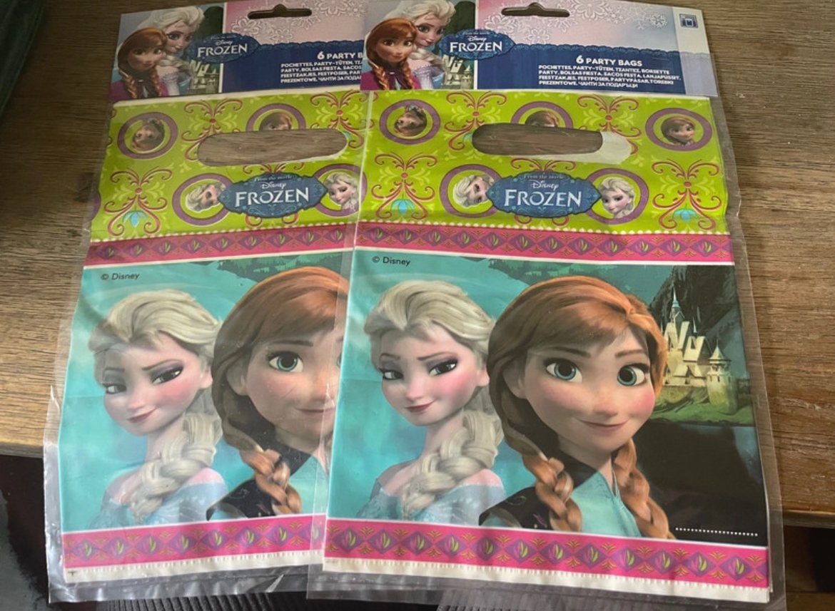 Disney Frozen traktatiezakjes - 2x 6 stuks, Ophalen of Verzenden, Nieuw, Feestartikel, Verjaardag