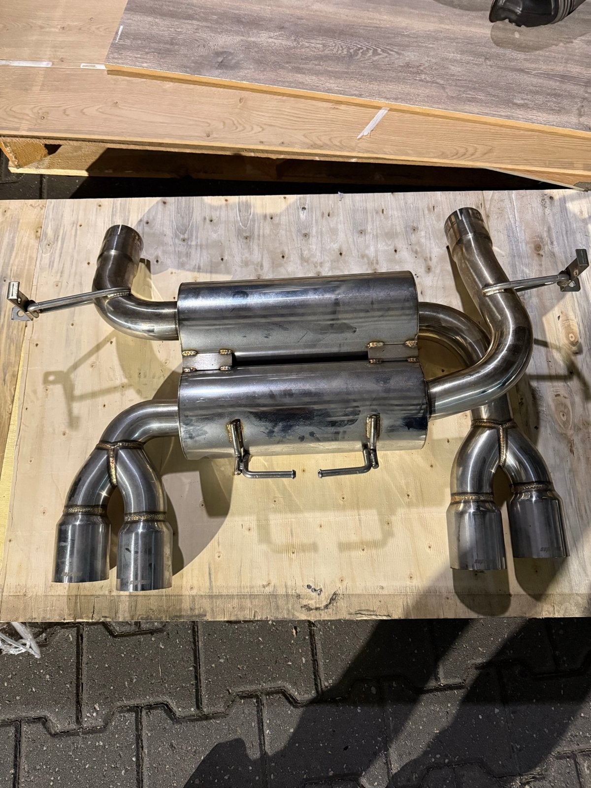 Bmw M3 e92 e90 e93 MEGAN RACING uitlaat einddemper, Ophalen of Verzenden, Gebruikt, Universele onderdelen