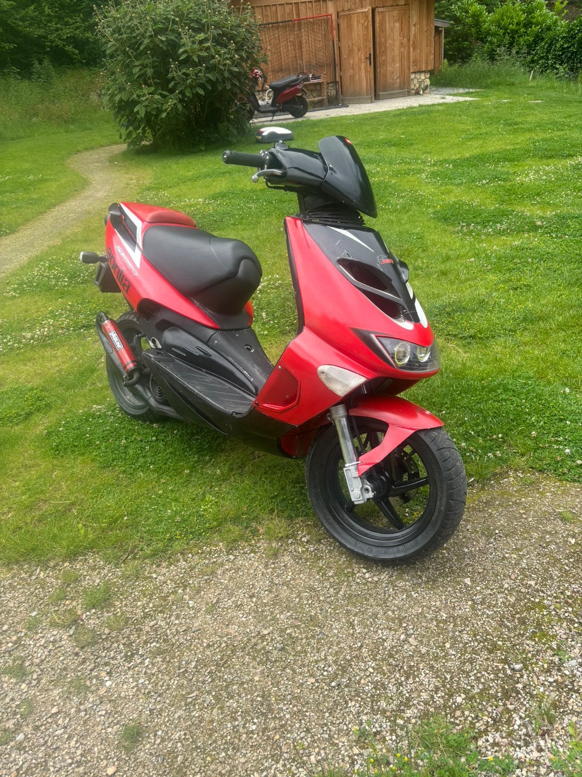 Aprilia SR50 70cc, Fietsen en Brommers, Scooters | Aprilia, Zo goed als nieuw, SR 50, Tweetakt, Ophalen