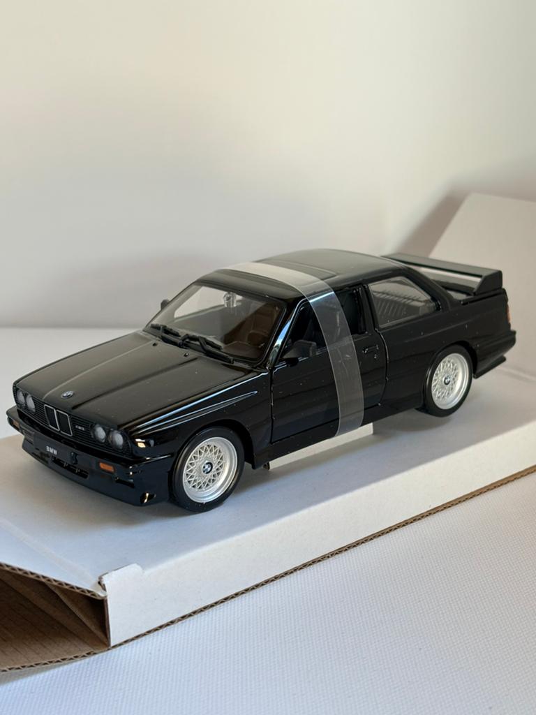 Bburago 1988 BMW 3 Serie M3 - Nieuw in doos, Auto, Nieuw, Ophalen of Verzenden, Bburago
