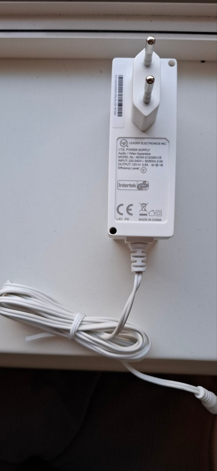 Leader Electronics 12V 2.5A Voeding MH30-2120250-CS, Ophalen of Verzenden