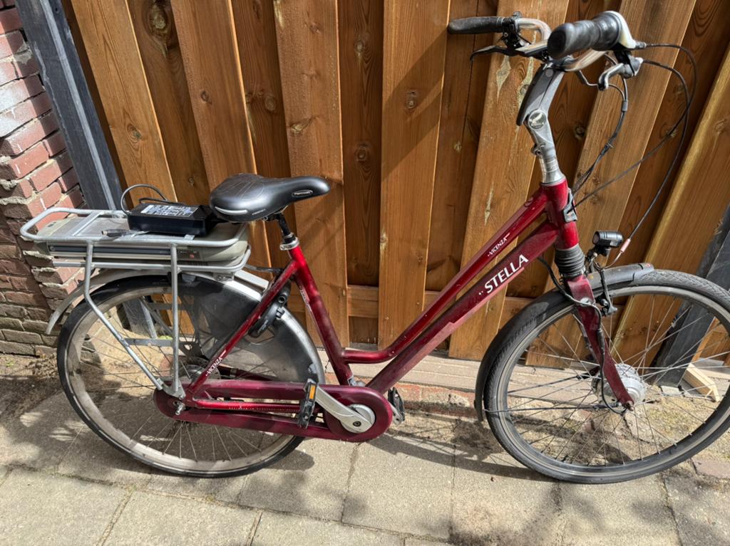 Stella elektrische damesfiets met defect, Ophalen of Verzenden, Gebruikt, Minder dan 30 km per accu, Overige merken