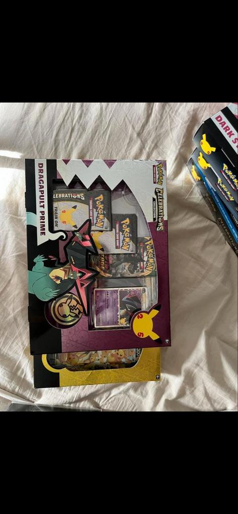 Pokémon Celebrations Dragapult Prime Collection, Ophalen of Verzenden, Nieuw, Overige typen