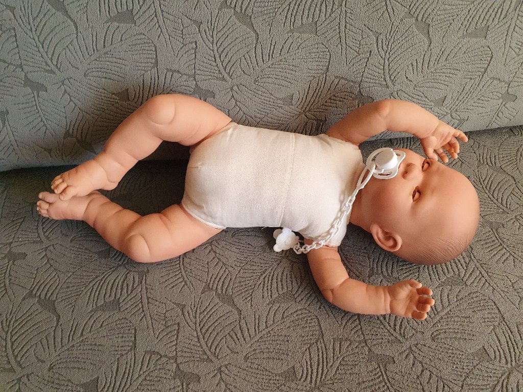 babypop groot slaapogen 52cm baby pop past echte babykleding, Selintoys, Nieuw, Ophalen of Verzenden, Leiden