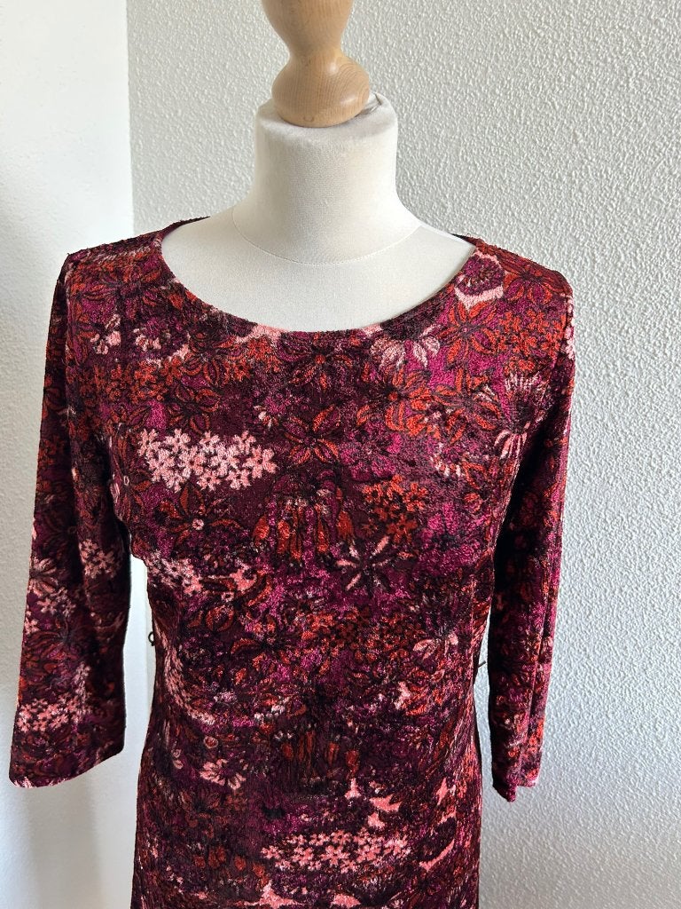 King Louie maat L velvet wijnrode Zoe dress 2534, Kleding | Dames, Maat 42/44 (L), Ophalen of Verzenden, Zo goed als nieuw, Knielengte
