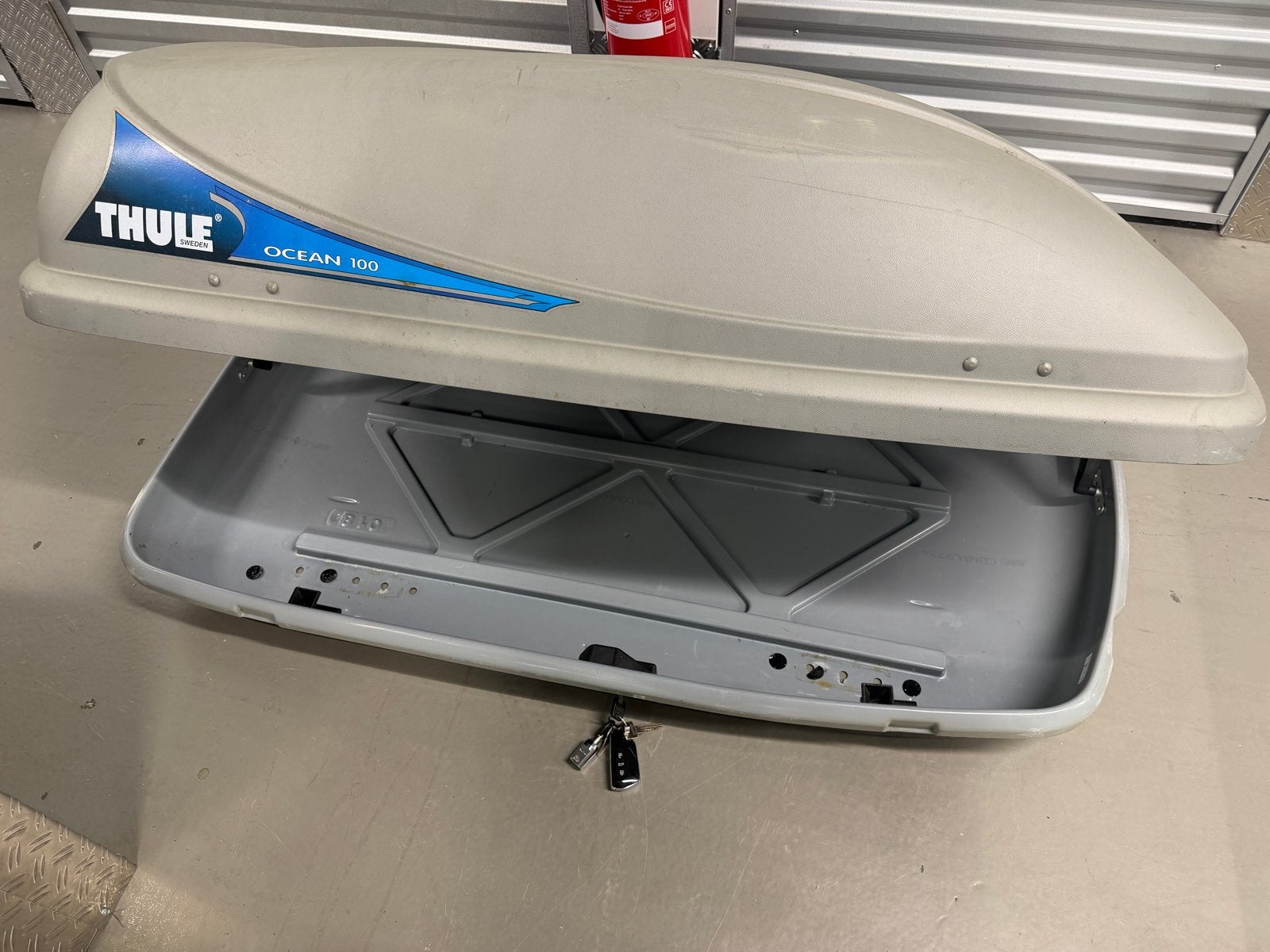 Dakkoffer Thule Ocean 100 - Ruime bagageoplossing 360 liter, Auto diversen, Dakkoffers, Ophalen, Gebruikt