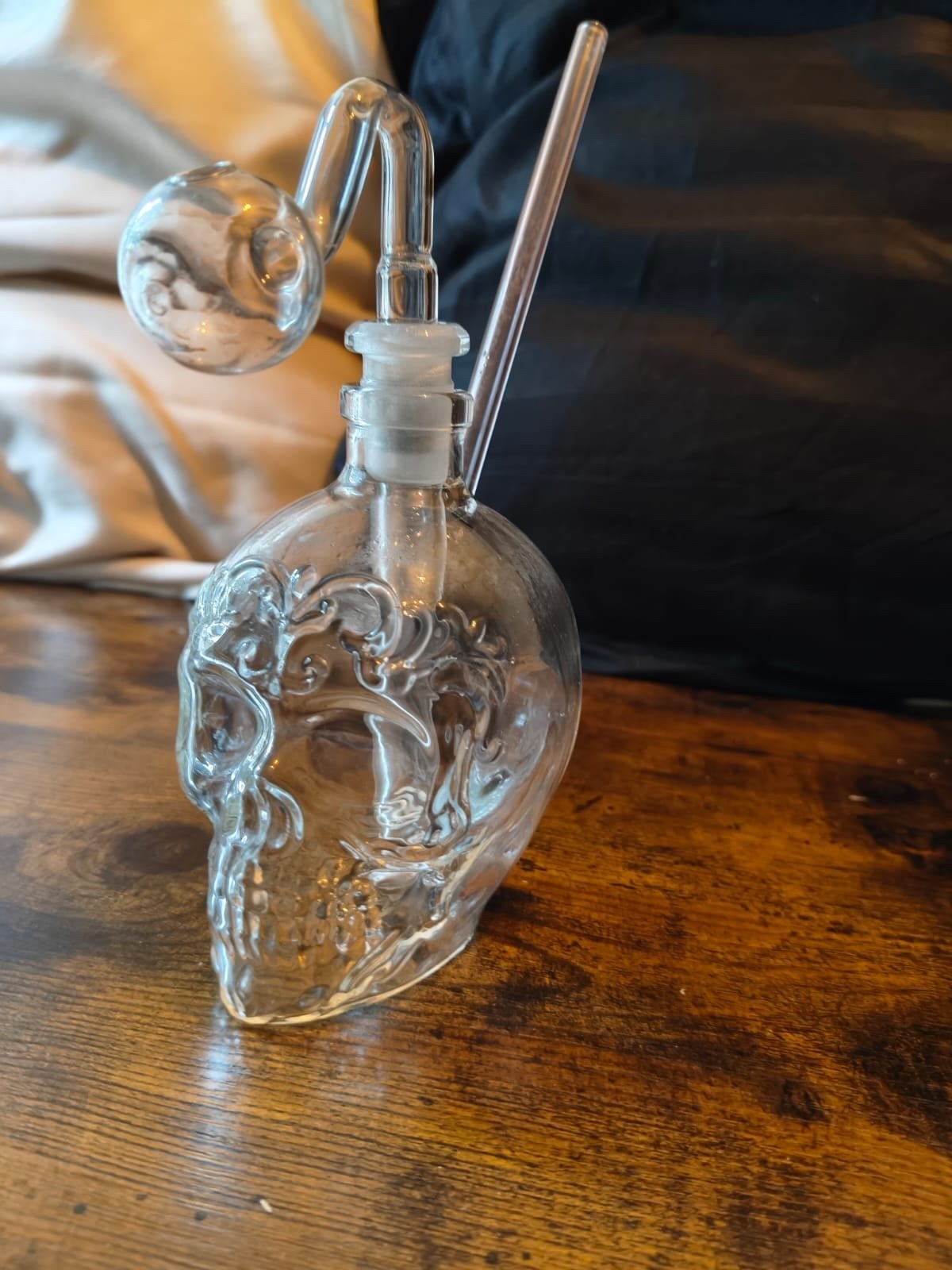 Uinieke Waterpijp/bong van een glazen skull, Ophalen of Verzenden, Nieuw, (Water)pijp