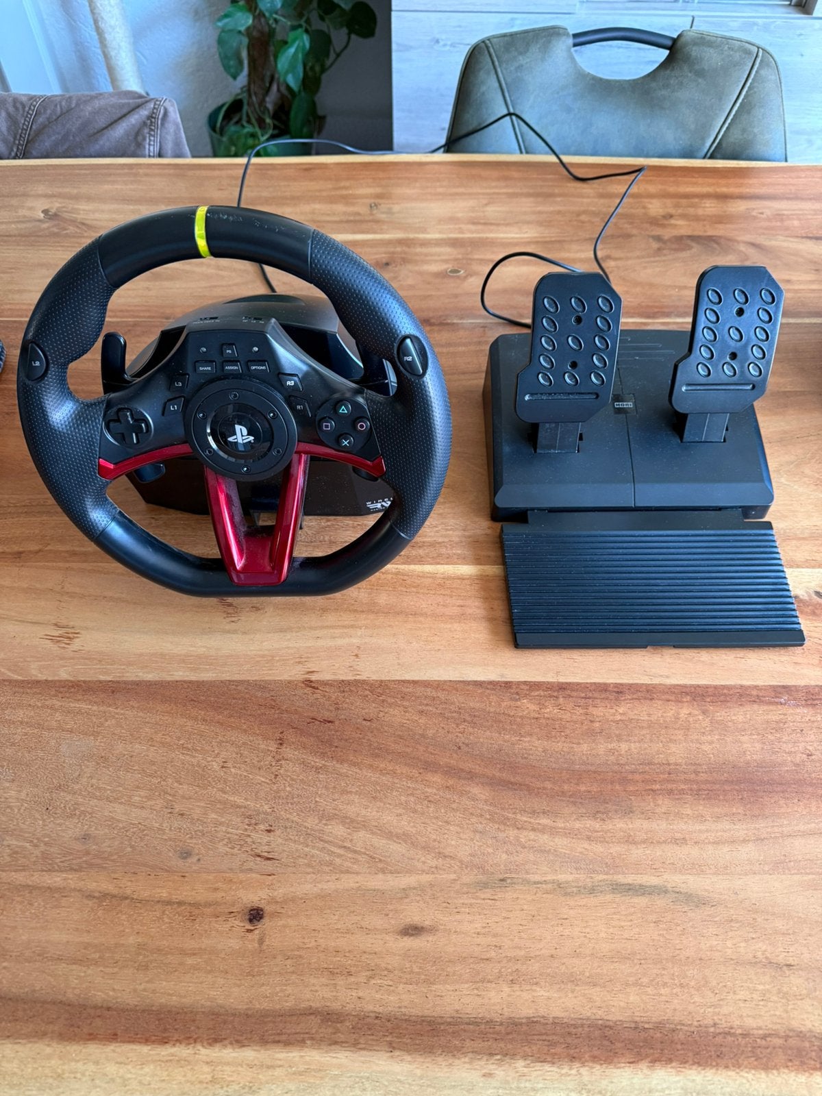 Apex racestuur + pedalen voor PS, Ophalen, Zo goed als nieuw, Controller, PlayStation 1