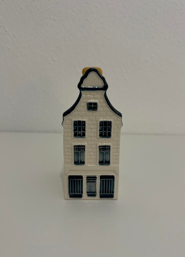KLM huisje nummer 30, Ophalen of Verzenden, Zo goed als nieuw, 21 t/m 40, Gevuld