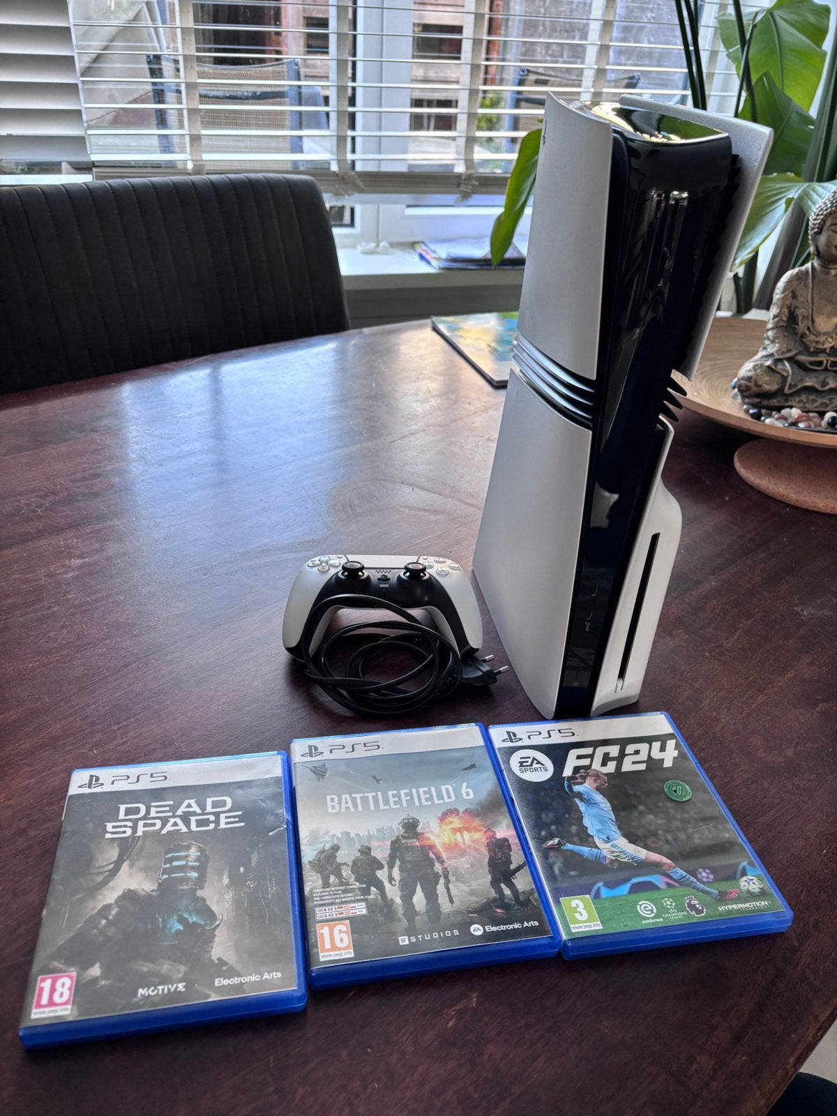PS5 Pro 2 TB + Disc + Controller + Garantie + Games + 7m oud, Spelcomputers en Games, Ophalen of Verzenden, Zo goed als nieuw