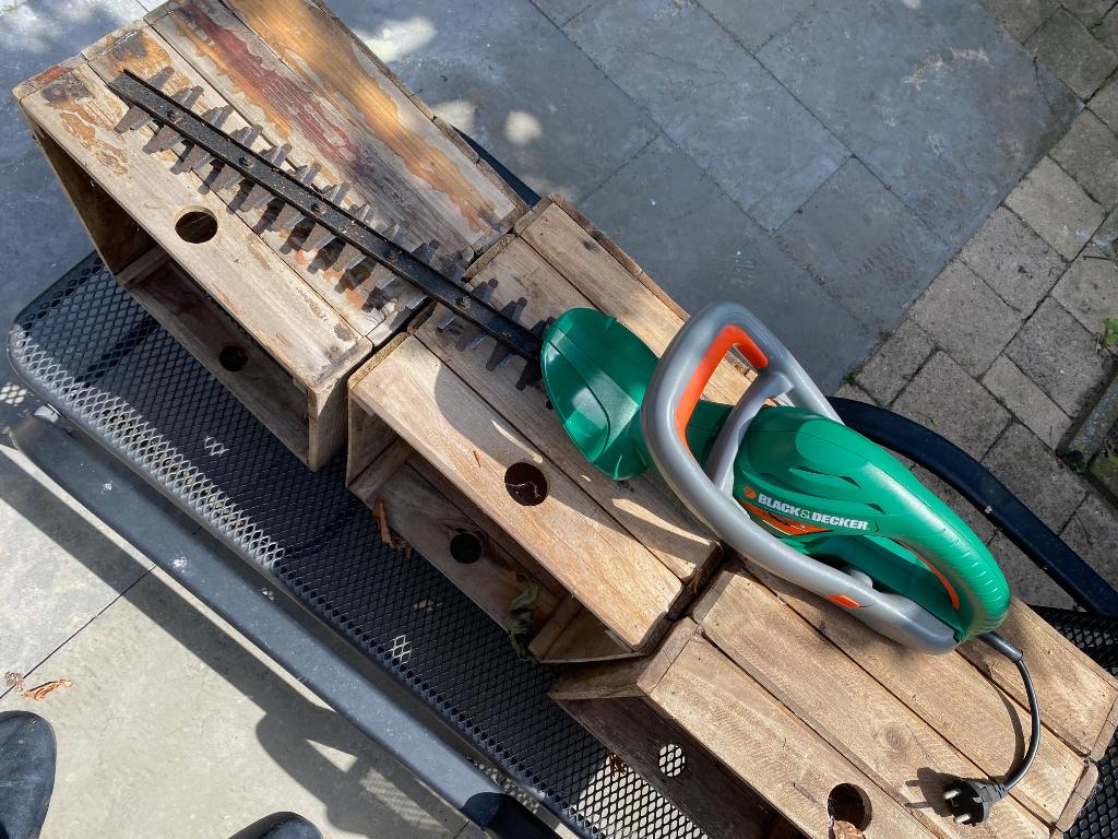 Black & Decker Heggenschaar GT524, Tuin en Terras, Ophalen, Gebruikt, Elektrisch, Black & Decker