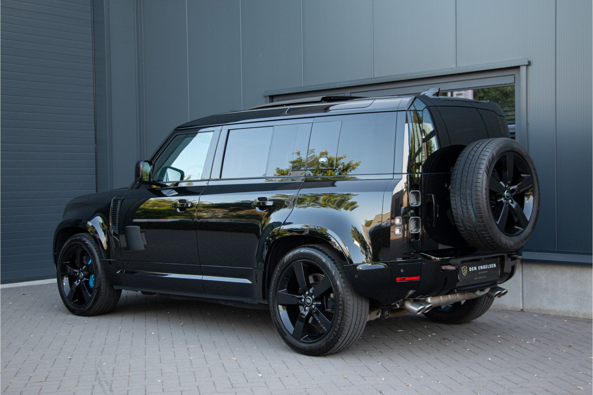 Land Rover Defender 110 5.0 V8 525PK | Incl.BTW | NL Auto |, Auto's, Land Rover, Automaat, Origineel Nederlands, Vierwielaandrijving