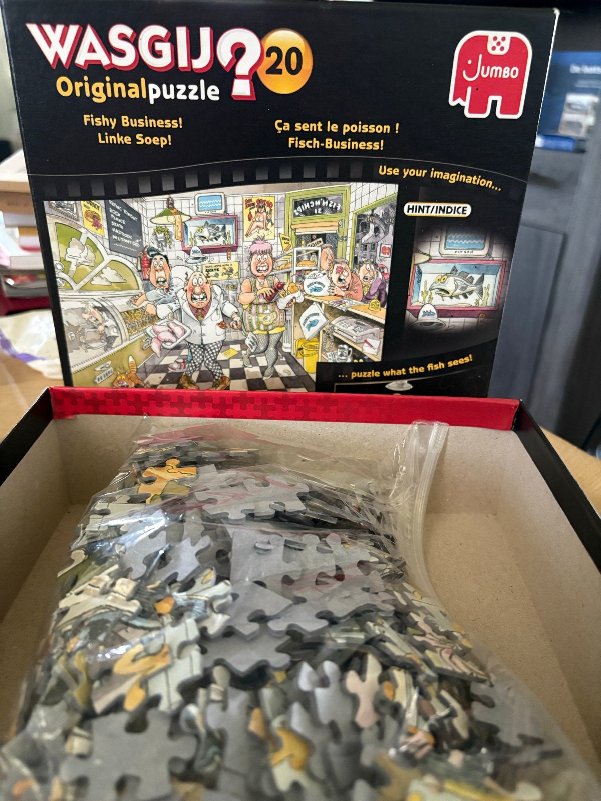 Wasgij Original 20: Fishy Business! Legpuzzel 1000 stukjes, Ophalen of Verzenden, 500 t/m 1500 stukjes, Gebruikt, Legpuzzel