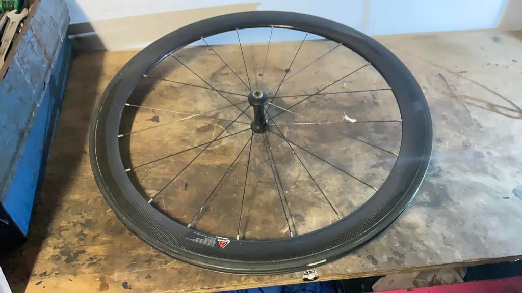 Carbon voorwiel - racefiets - velgremmen, Fietsen en Brommers, Fietsonderdelen, Ophalen of Verzenden, Zo goed als nieuw, Wiel