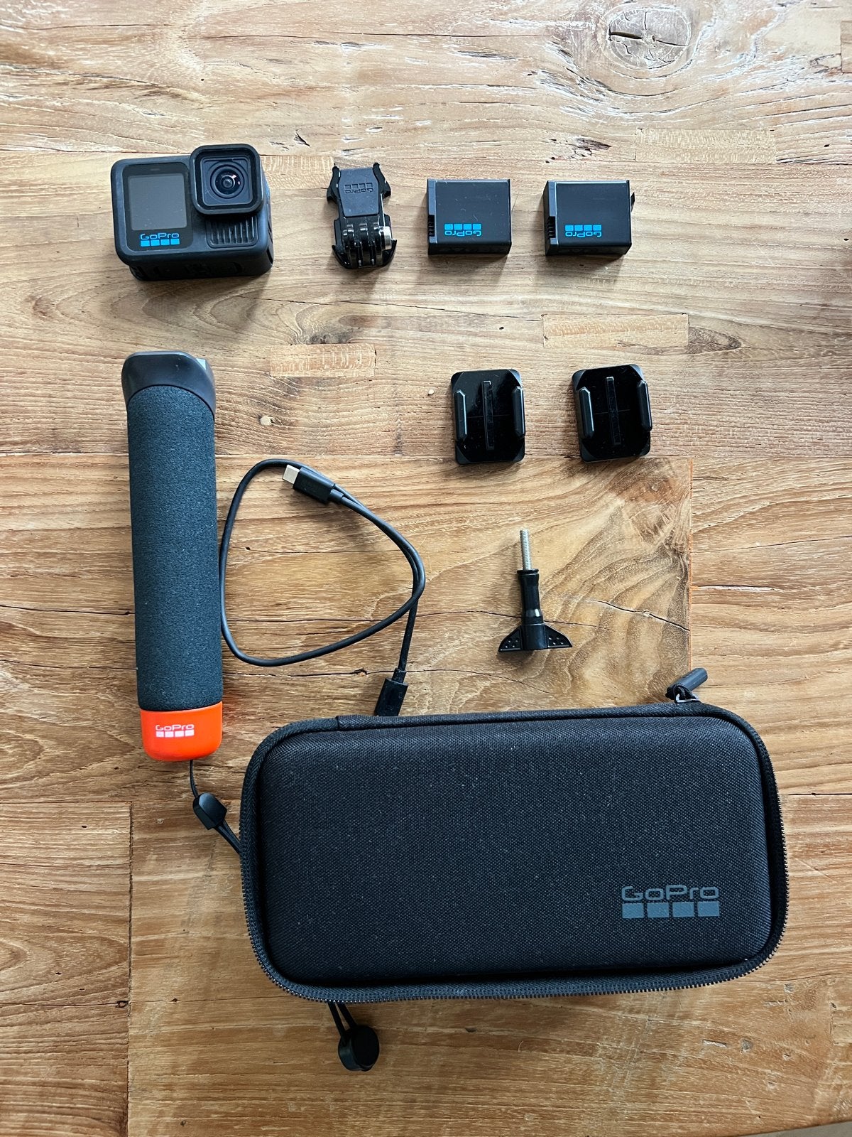GoPro Hero 13 Bundel met Media Mod, Light Mod & Statief