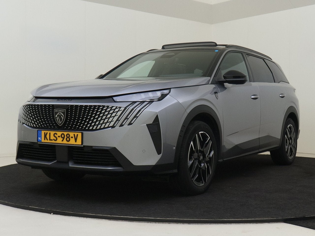 Peugeot 5008 1.2 Hybrid 145 GT 7p YP (bj 2025, automaat), Auto's, Automaat, 145 pk, Automatische klimaatregeling, Gebruikt