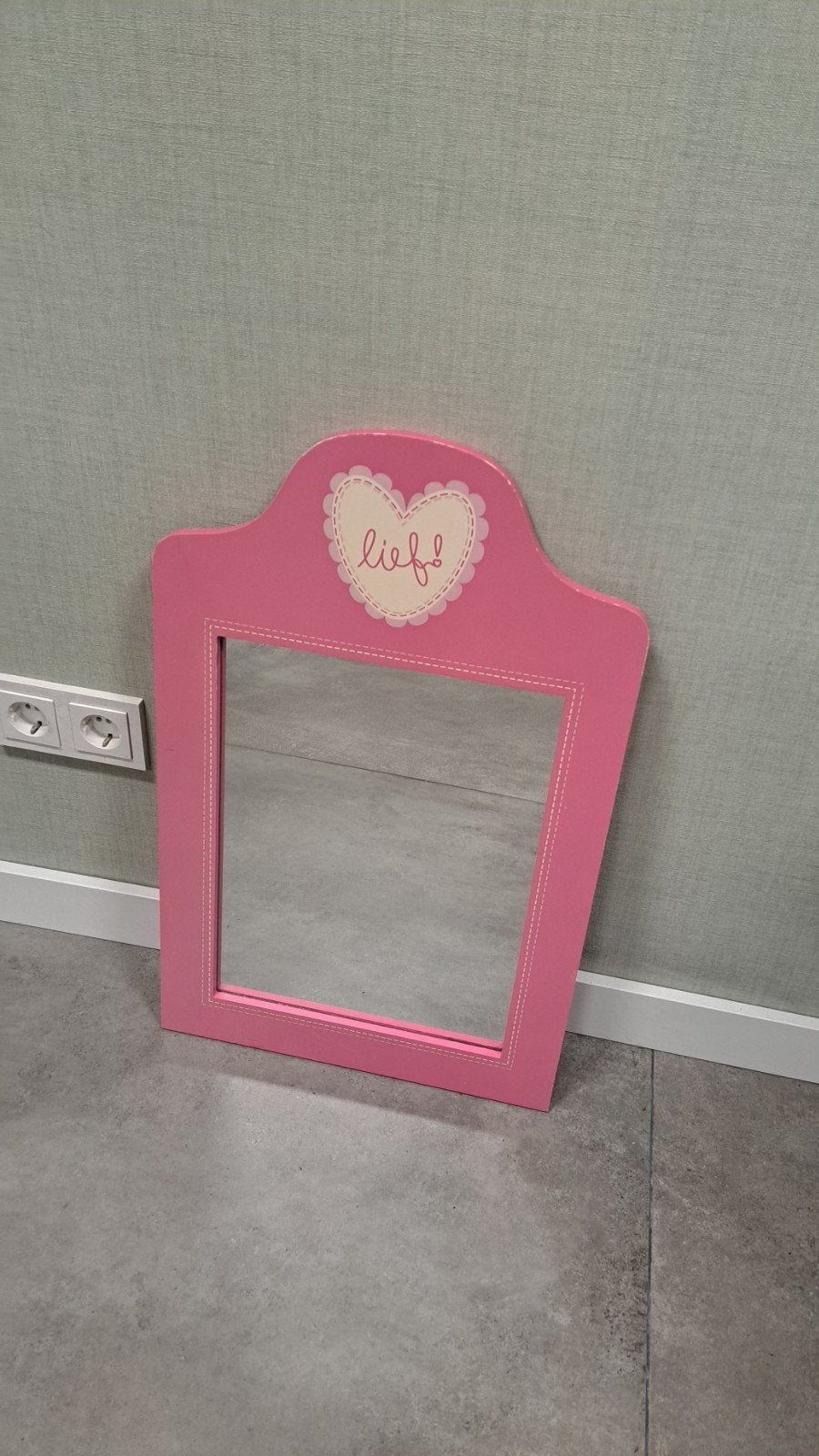 Leuke roze spiegel met hartje - 40x63 cm, Ophalen of Verzenden