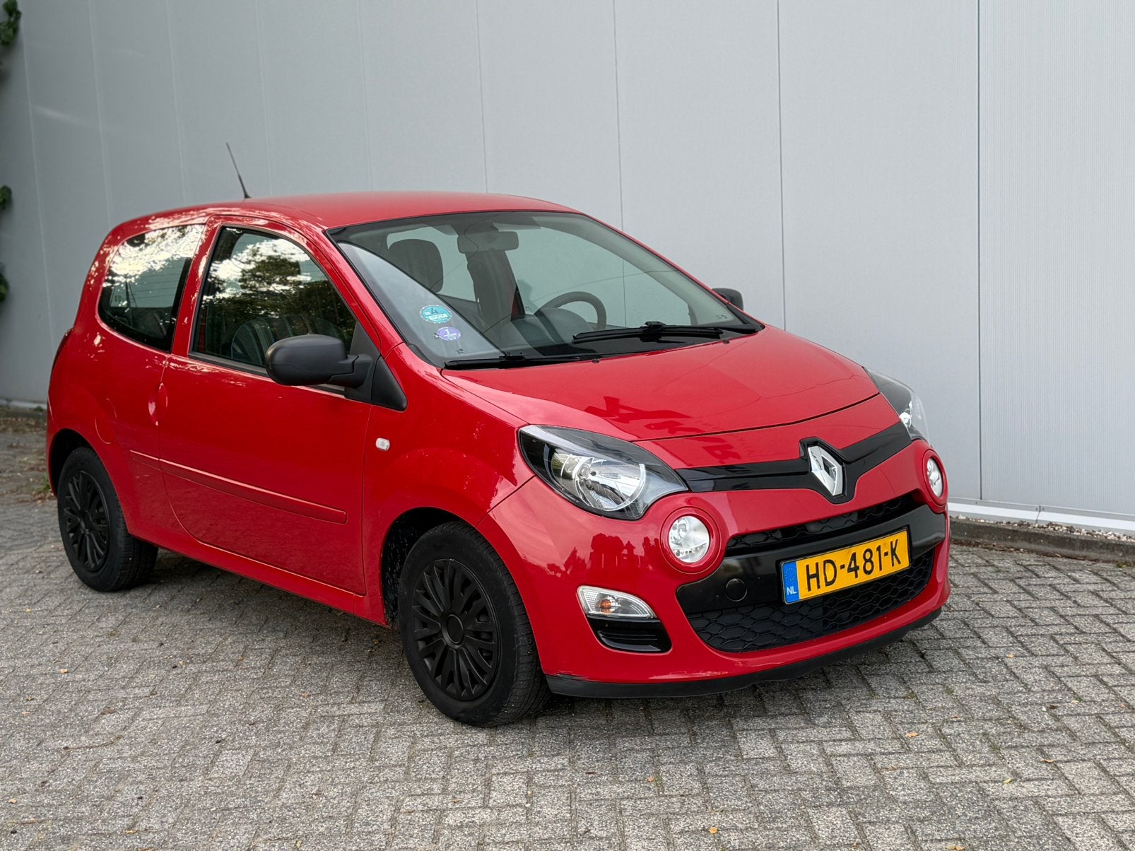Renault Twingo 1.1 2012 Rood Nieuwe Apk, Auto's, Voorwielaandrijving, Twingo, 74 pk, 4 cilinders