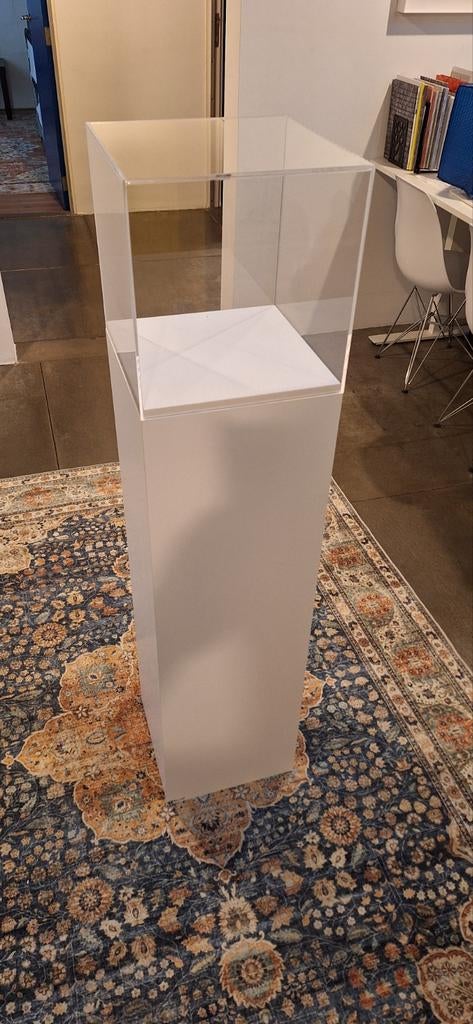Solits sokkel 30x30x100 cm mat wit met perspexkap, Ophalen