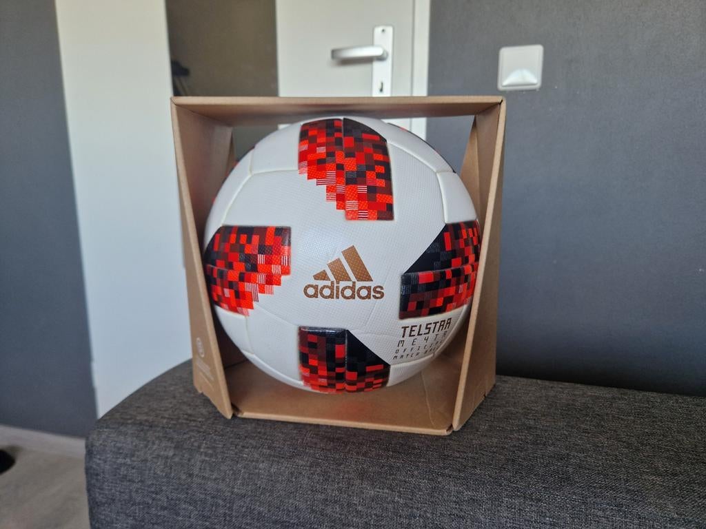 Adidas Telstar Mechta OFFICIAL MATCHBALL (WK 2018), Ophalen of Verzenden, Nieuw, Buitenlandse clubs