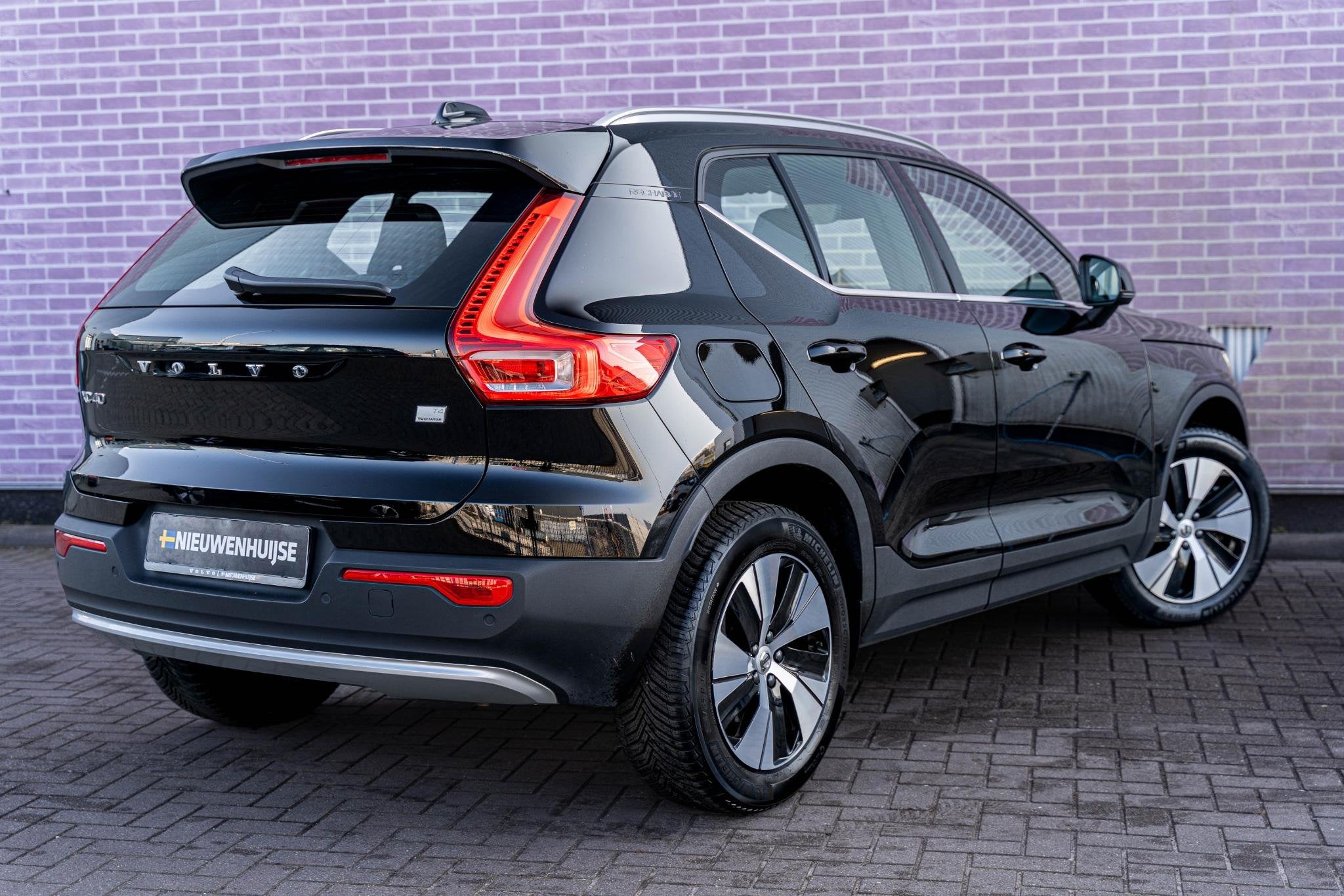 Volvo XC40 1.5 T4 Plug-in hybrid Core Bright | PHEV | Achter, Auto's, Volvo, Stof, Euro 6, Zwart, Plug-in hybride