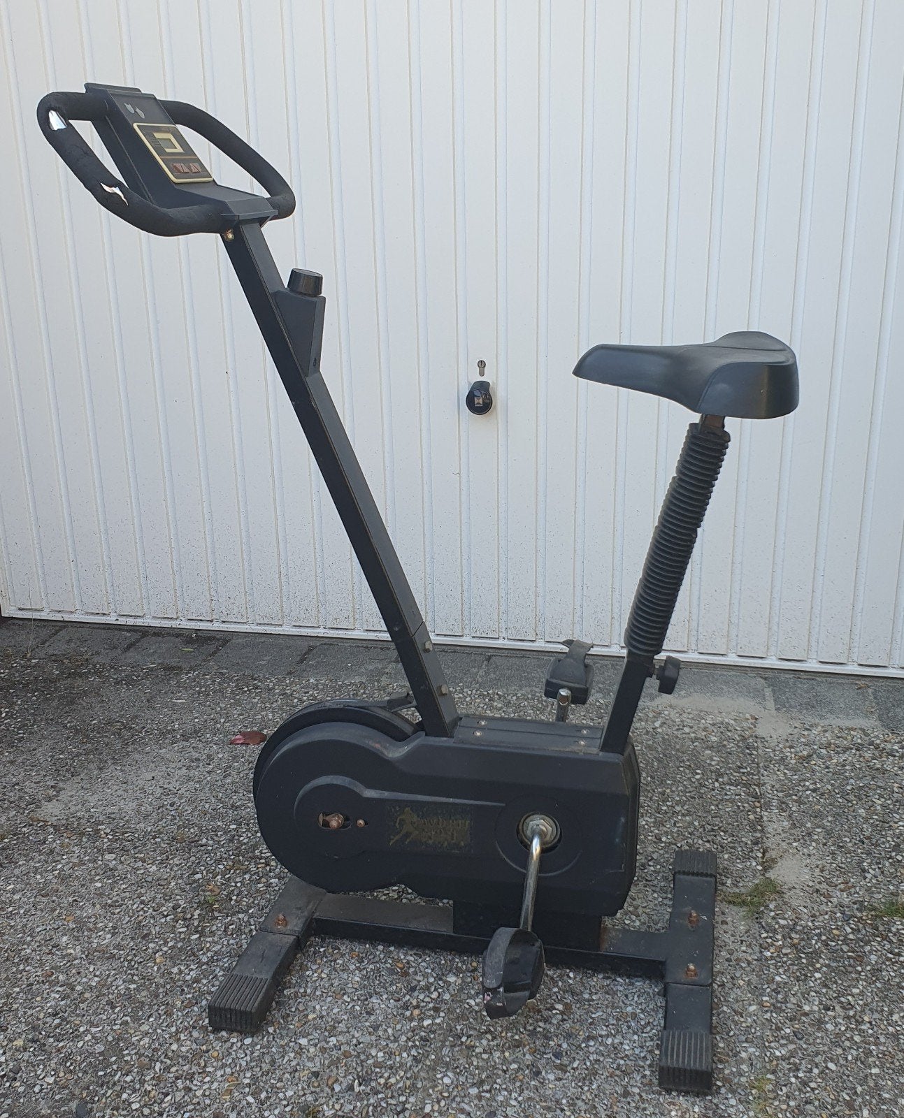 Hometrainer, koopje., Sport en Fitness, Fitnessapparatuur, Ophalen, Benen, Gebruikt, Metaal
