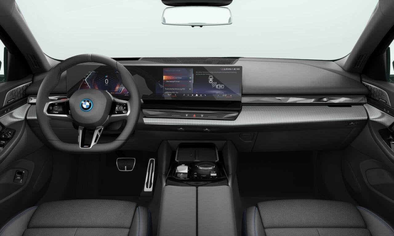 BMW i5 eDrive40 M Sport Edition | High Executive | Travel Pa, Automaat, 2095 kg, Achterwielaandrijving, 510 min