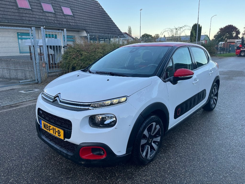 Citroën C3 1.2 PureTech Shine | slechts 38dkm, 1199 cc, 82 pk, 450 kg, Wit