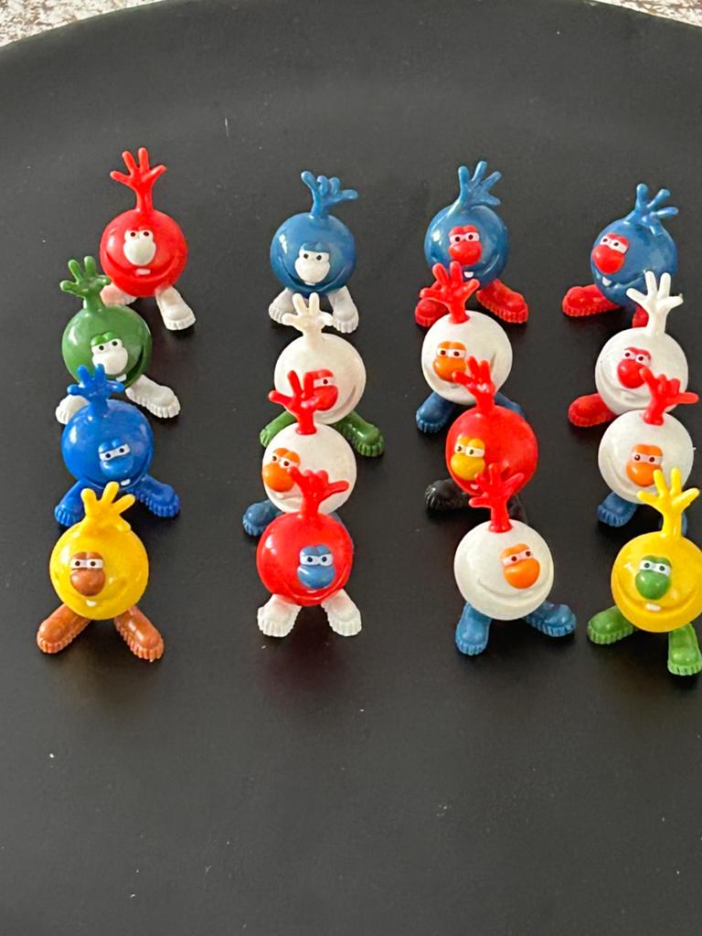 Wk handjes  wk 2010/14  figuurtjes - Kinderverrassing, Ophalen of Verzenden, Gebruikt