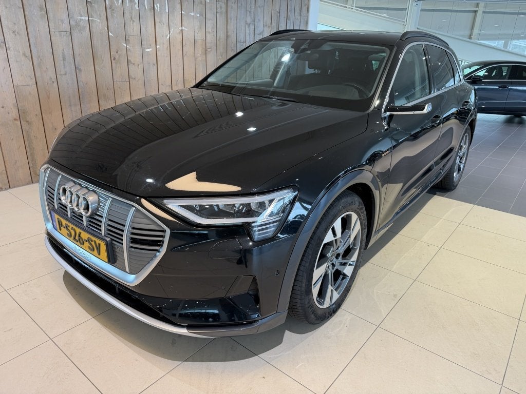 Audi e-tron e-tron 55 quattro Advanced edition Plus 95 kWh, Auto's, Automaat, 131 €/maand, 0 cilinders, 95 kWh