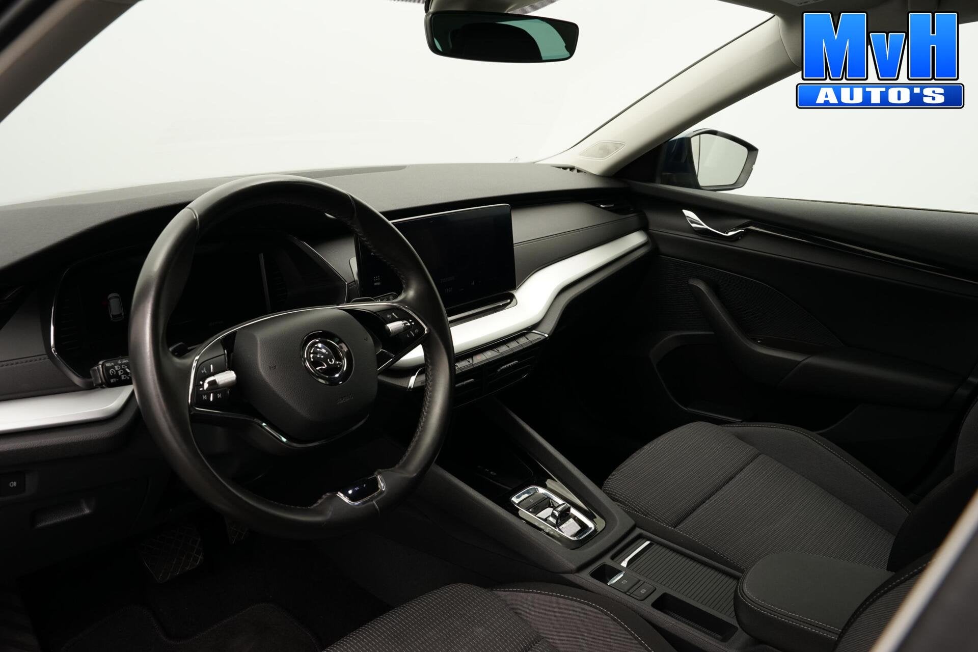 Skoda Octavia Combi 1.4 TSI PHEV Business|CAM|STOEL.VW|SOH89, Gebruikt, Euro 6, Blauw, 1500 kg