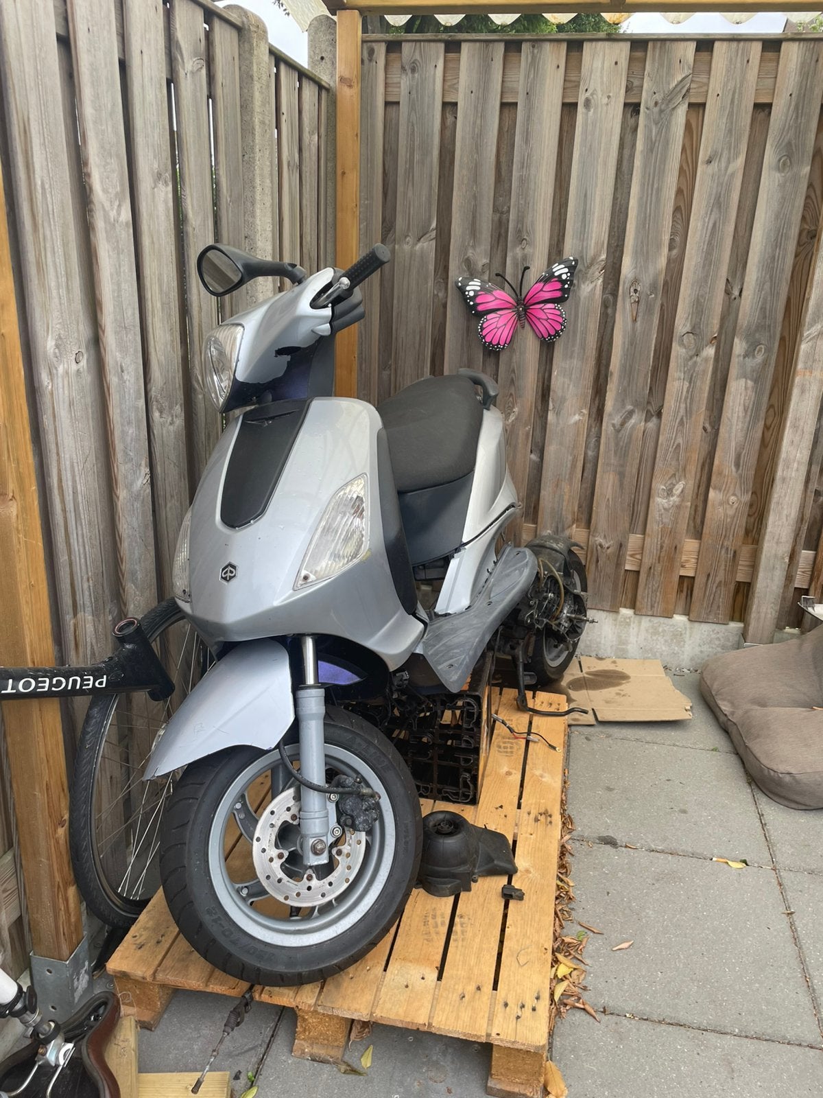 Piaggio fly 2t in onderdelen, Fietsen en Brommers, Scooters | Piaggio, Ophalen, Zo goed als nieuw, Benzine, Fly