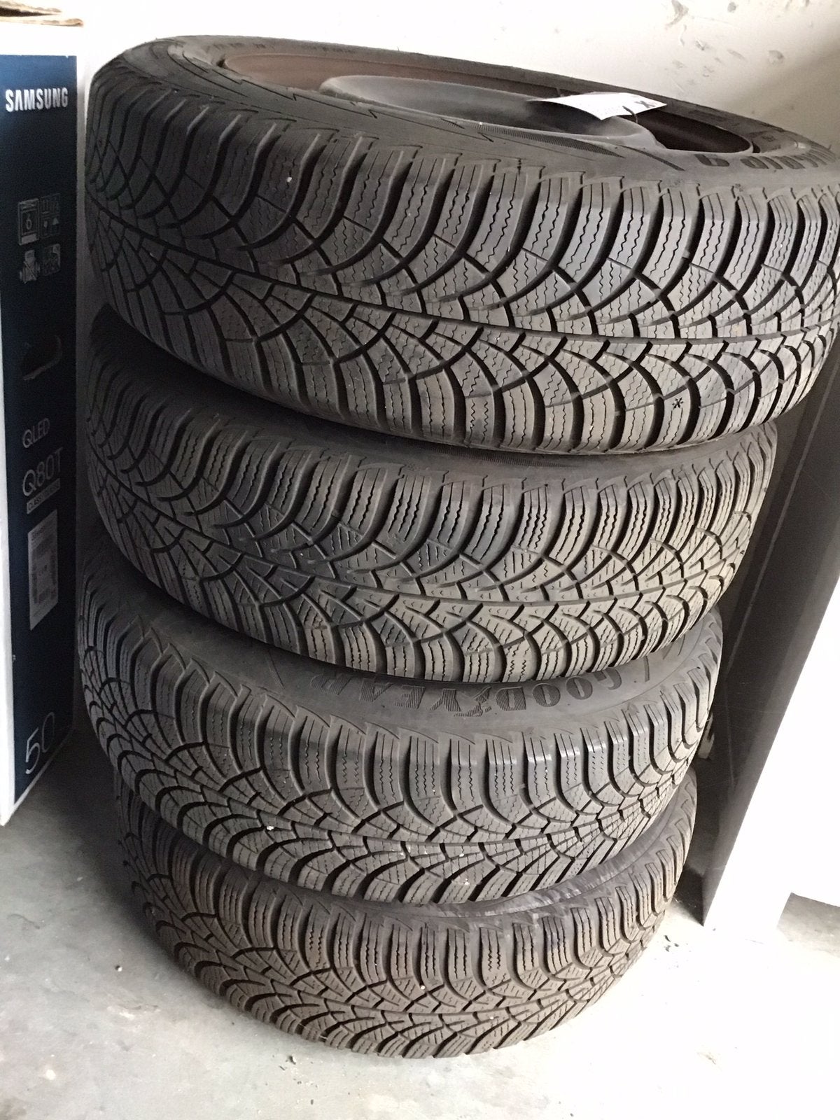 4 Winterbanden met velg en wieldoppen voor KIA Rio, Ophalen