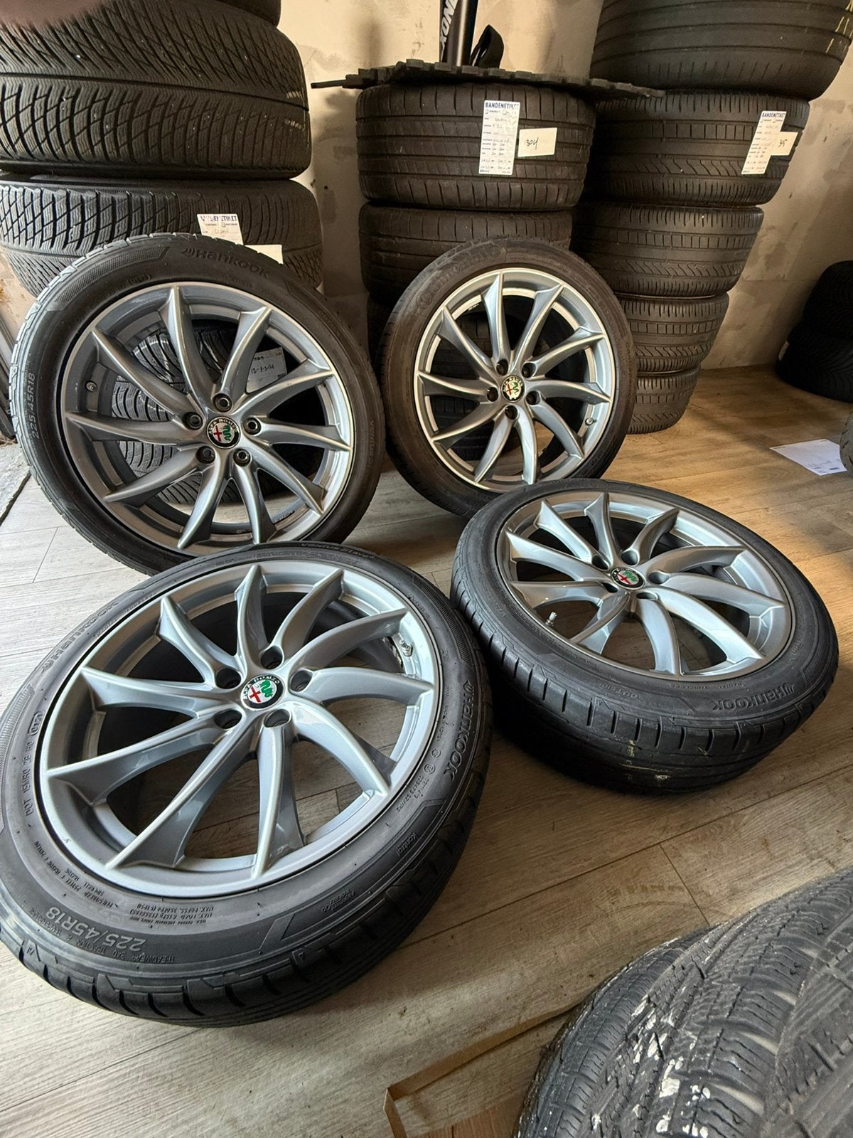 Alfa Romeo turbine velgen / zomer / antraciet / 18 inch /, 18 inch, ----, ----, Banden en Velgen