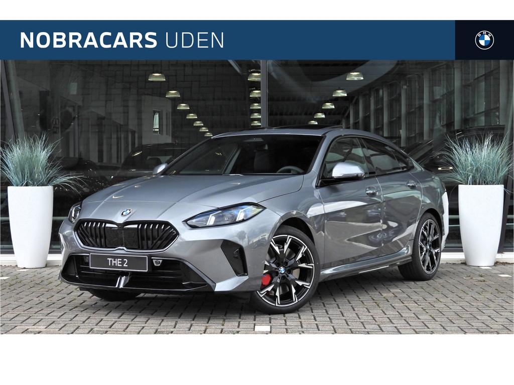BMW 2 Serie Gran Coupé 220 M Sport Automaat / Panoramadak /, Zwart, 156 pk, Leder, Bedrijf