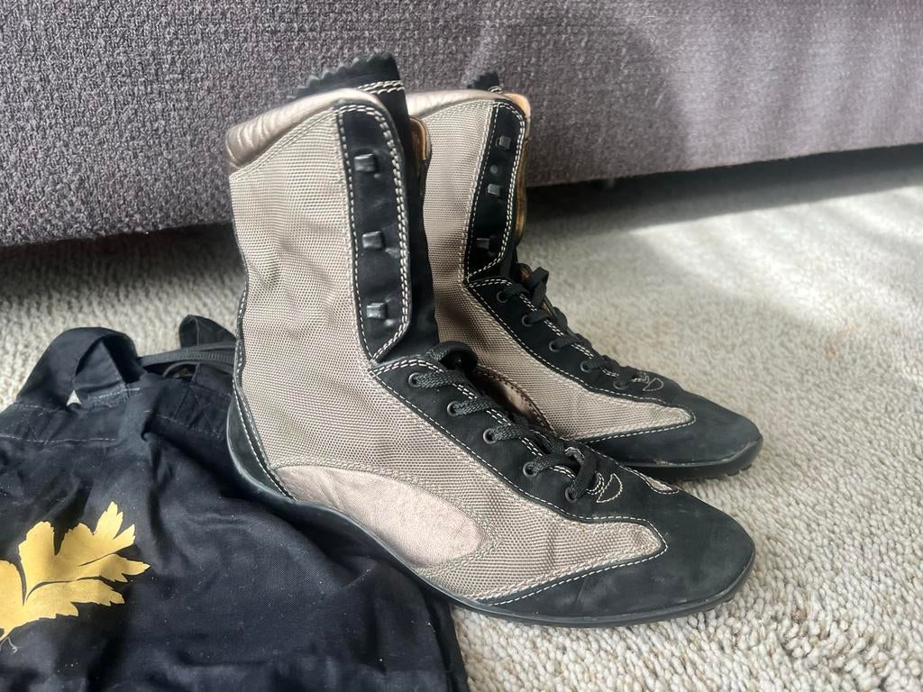 Tods laarzen maat 38 - Uniek model, Zwart, Lage of Enkellaarzen, Ophalen of Verzenden, Gedragen