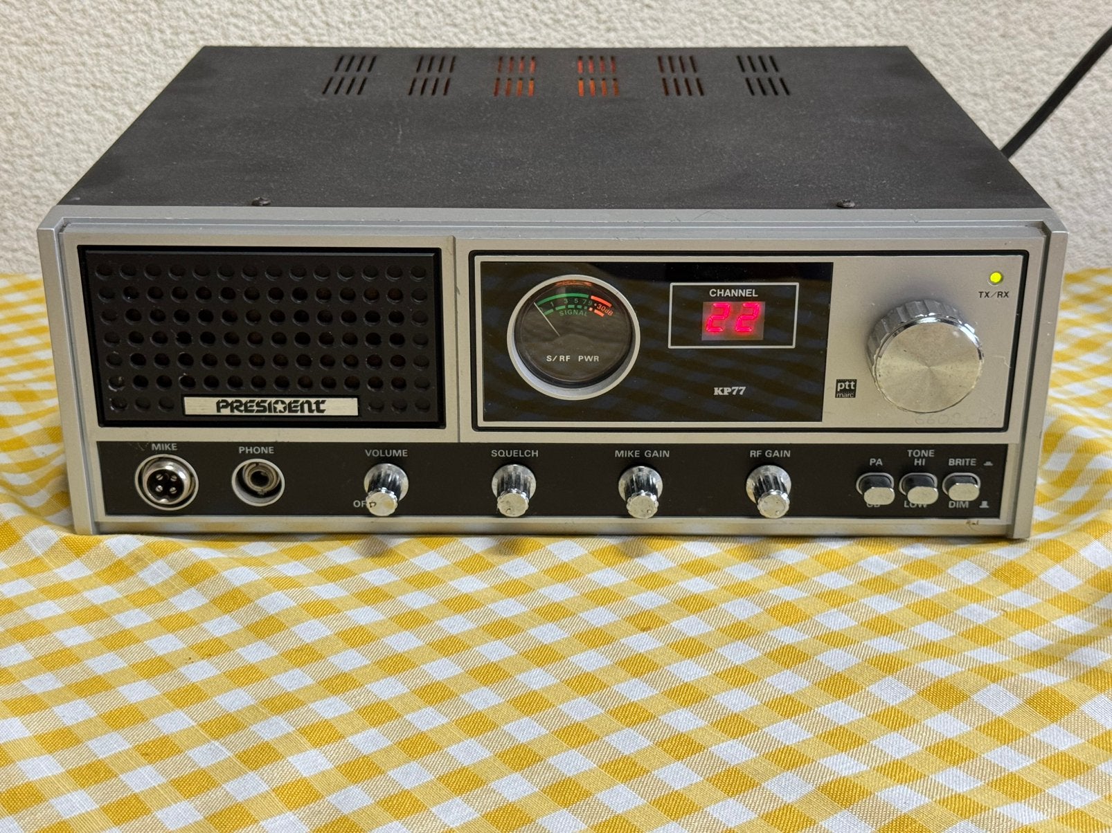 27 mc basis president kp77  22 ch pr incl vzk, Ophalen of Verzenden, Zender en Ontvanger
