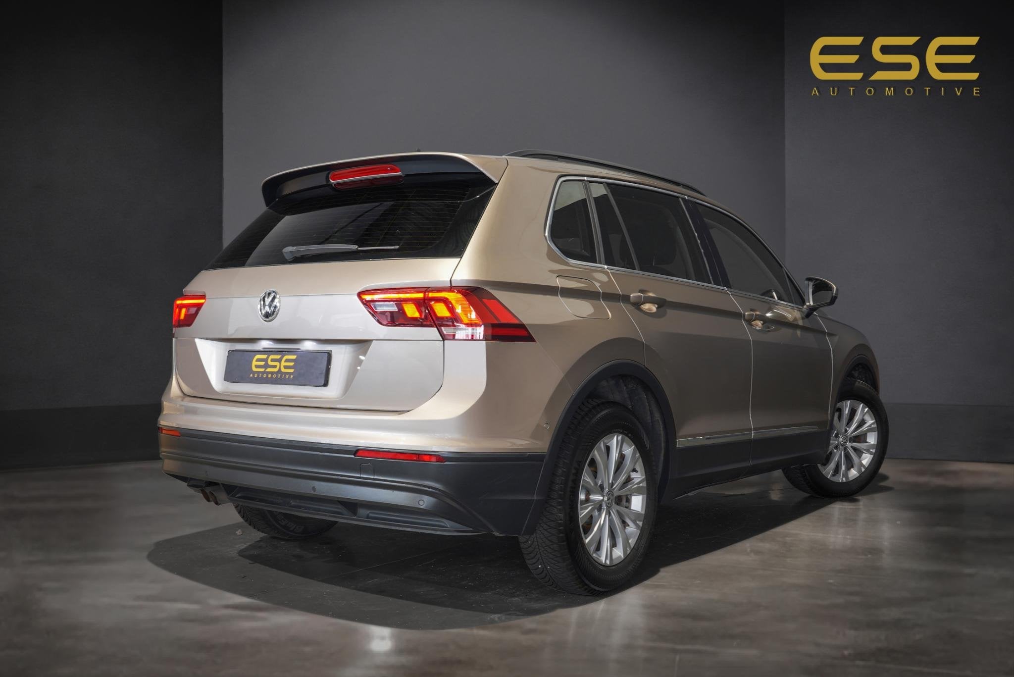 Volkswagen Tiguan 1.4 TSI ACT Highline | Keyles | Navigatie, Auto's, Volkswagen, Stof, Gebruikt, 4 cilinders, 150 pk