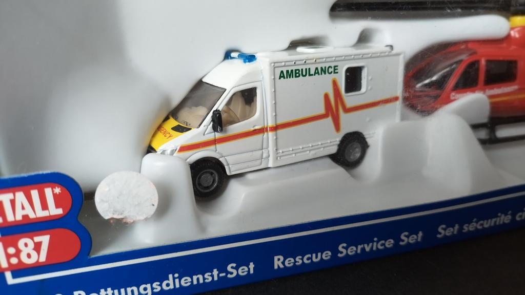 Mercedes Sprinter Helicopter UK versie 1:87 Siku 1850 Pol, Schlittenbacherstrasse 60 Lüdenscheid Germany, SIKU, Verzenden, Nieuw