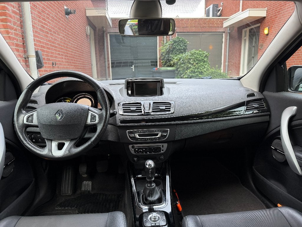 Foto 20 van Renault Mégane 1.5 DCI 81KW Estate 2012 met winterbanden