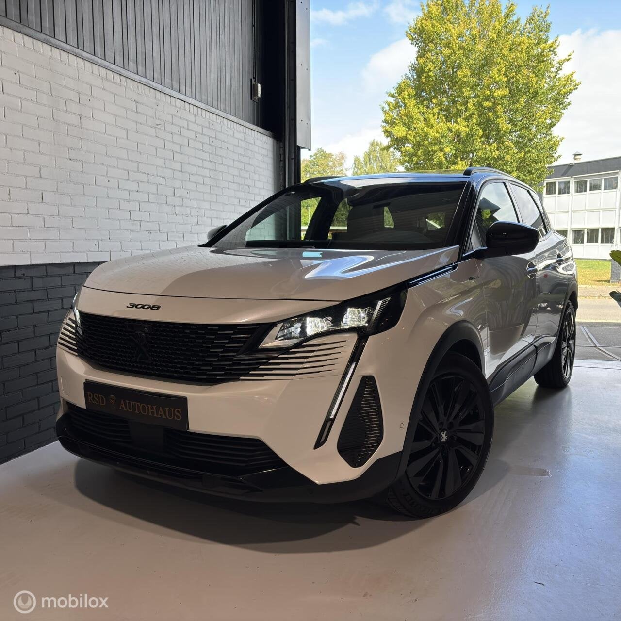 Peugeot 3008 1.6 HYbrid4 300 GT Panodak 19” leder Focal au, Auto's, Peugeot, Automaat, 4 cilinders, Wit, Bedrijf