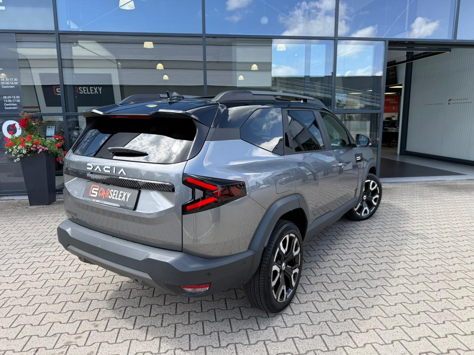 Dacia Bigster 1.8 Hybrid 155 Launch Edition *Schuif-/Kanteld, Auto's, Stof, Gebruikt, Euro 6, Bedrijf