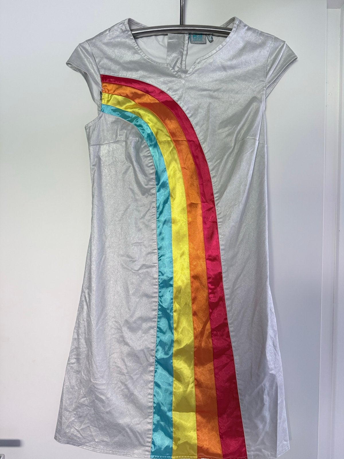 K3 Limited Edition jurk zilver met regenboog maat 36 (S), Kleding | Dames, Ophalen of Verzenden, Zo goed als nieuw, Maat 36 (S)