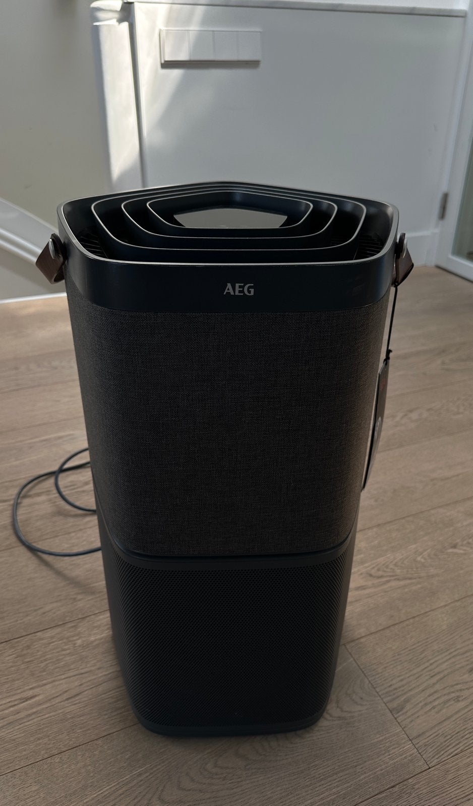 AEG air purifier, Minder dan 60 m³, 3 snelheden of meer, Ophalen of Verzenden, Zo goed als nieuw