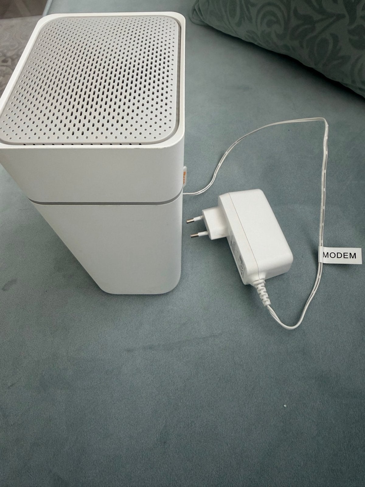 Ziggo Connectbox TG3492LG-ZG Router met Modem, Computers en Software, Ophalen of Verzenden, Zo goed als nieuw, Router met modem